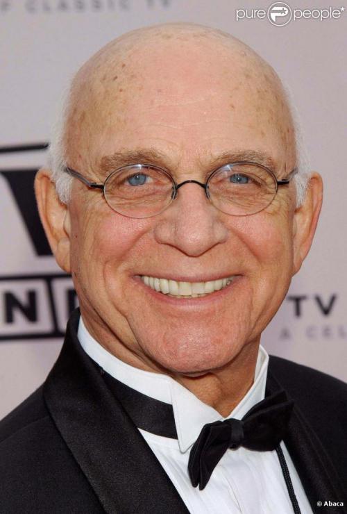 Gavin MacLeod