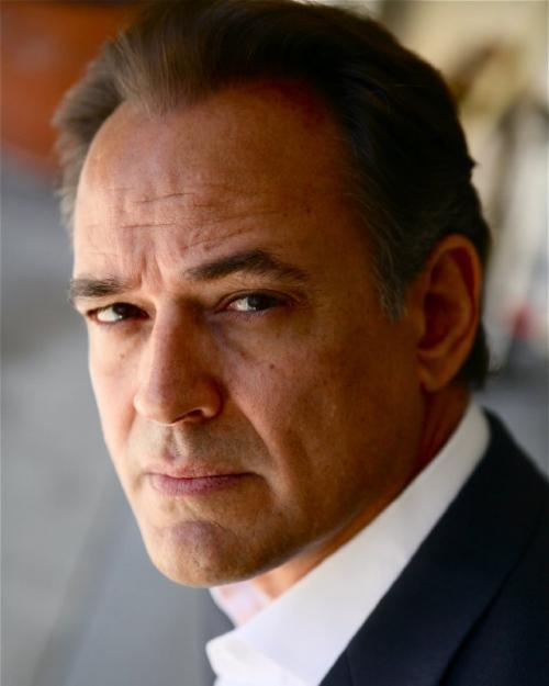 Jon Lindstrom