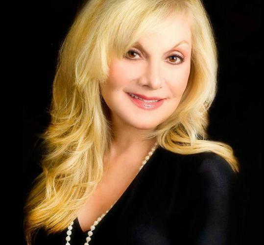 Stella Parton
