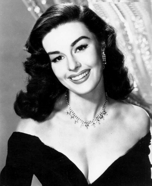 Elaine Stewart