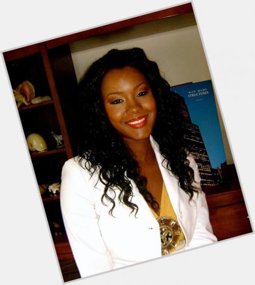 Taral HicksProfile, Photos, News and Bio