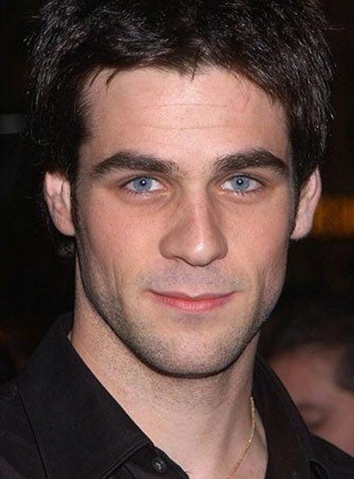 Eddie Cahill