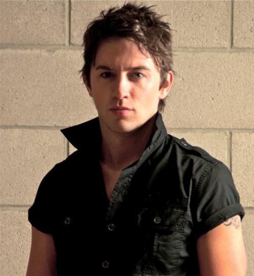 Johnny PacarProfile, Photos, News and Bio