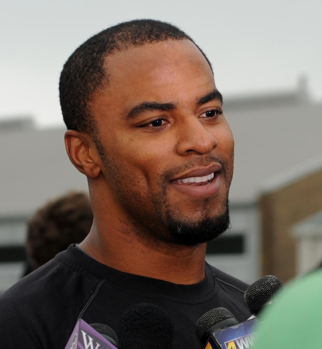 Darren SharperProfile, Photos, News and Bio