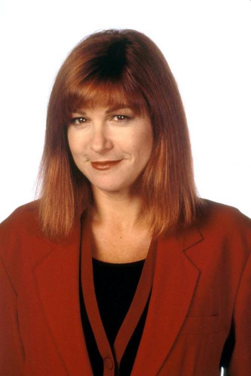 Dinah ManoffProfile, Photos, News and Bio