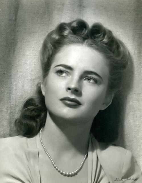 Coleen GrayProfile, Photos, News and Bio