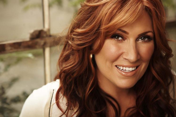 Jo Dee MessinaProfile, Photos, News and Bio