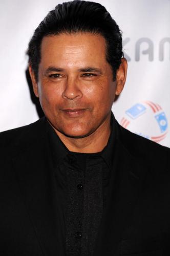 Raymond Cruz