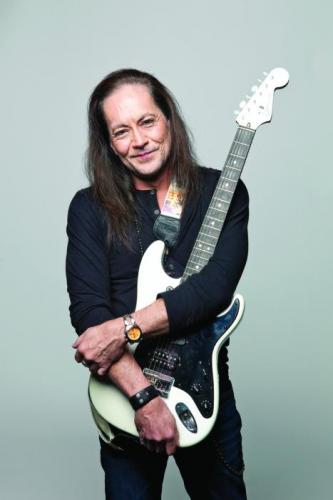 Jake E. Lee