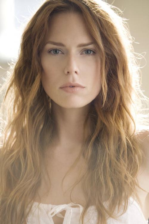 Erin FosterProfile, Photos, News and Bio