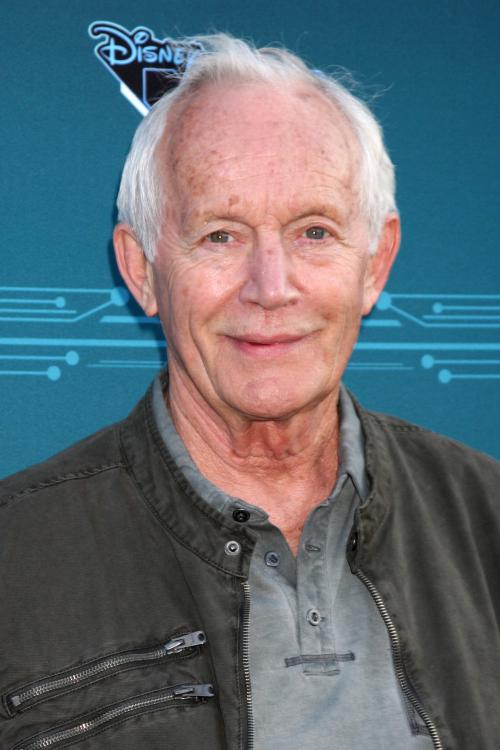 Lance Henriksen