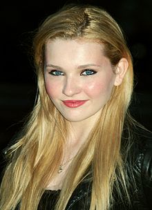 Abigail BreslinProfile, Photos, News and Bio