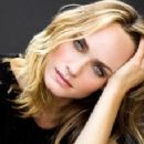 Amber Valletta