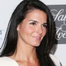 Angie Harmon