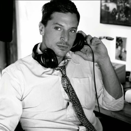 Simon Rex