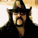 Vinnie Paul