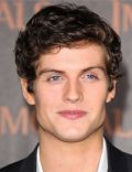 Daniel Sharman