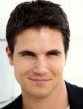 Robbie Amell