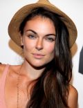 Serinda Swan