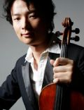 Hiroaki Yura