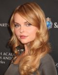 Izabella Miko