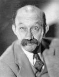 James Finlayson