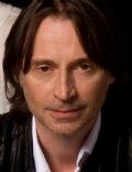 Robert Carlyle