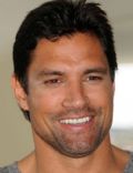 Manu Bennett