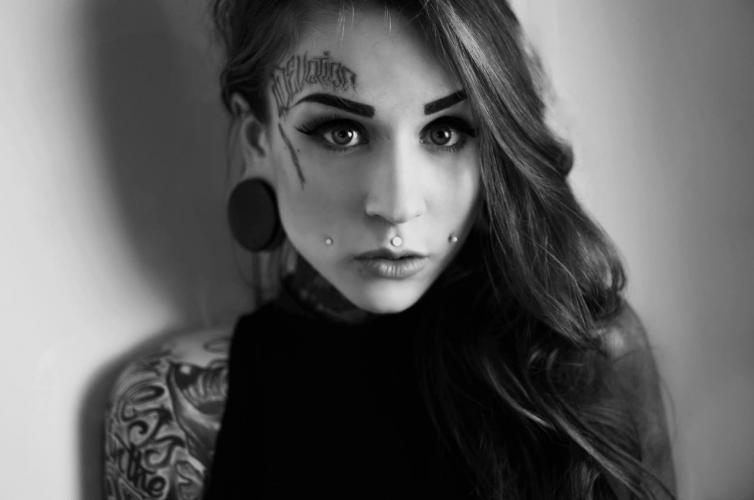 Monami Frost