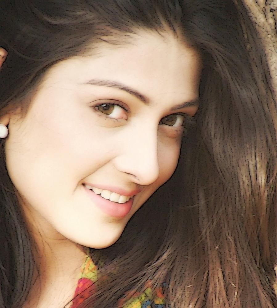 Ayeza Khan