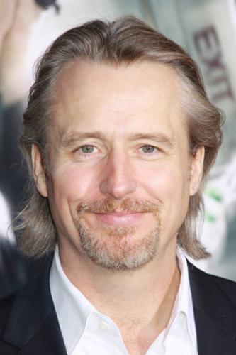 Linus Roache