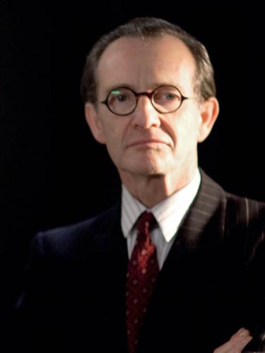 Anton Lesser