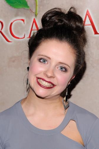 Bel Powley
