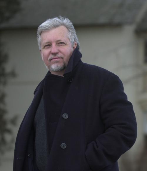 Dan Simmons