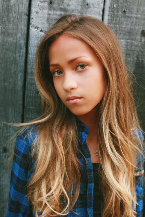 Skylar Stecker