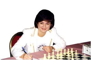 Anjelina Belakovskaia