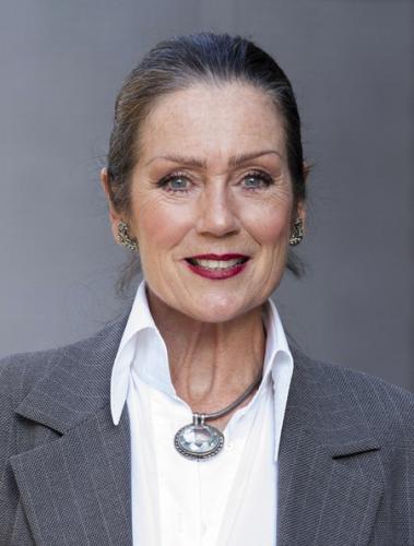 Lorraine Chase