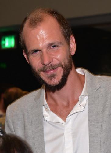 Gustaf Skarsgard