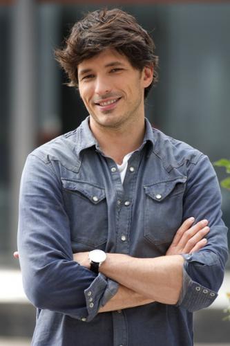 Andres B