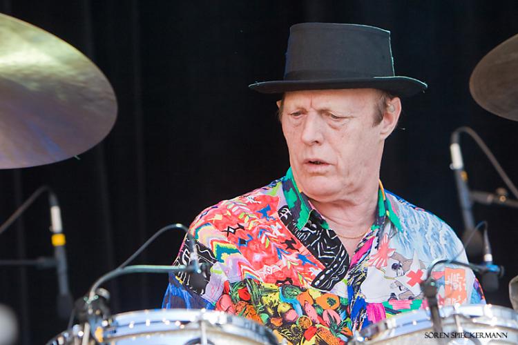 Bobby Elliott