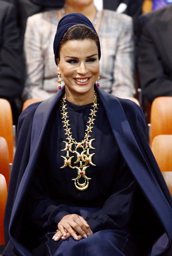 Moza bint Nasser Profile, Photos, News, Bio | CelebNest