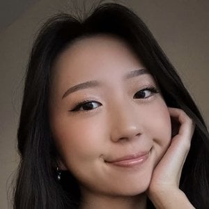 Angie Yoo