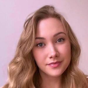 
Abby ASMR
