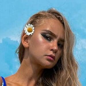 
Anna Galkina

