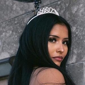 
Chantell Flores
