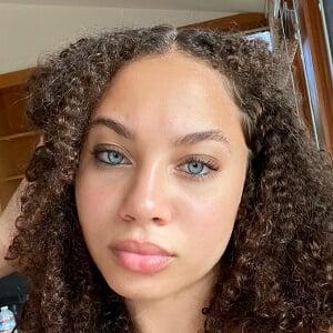 
Jada Durroh
