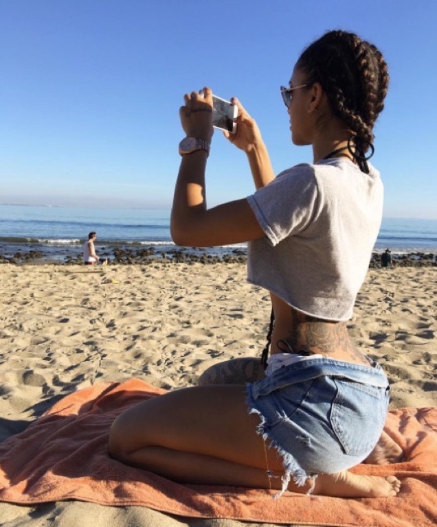 DAngelo Russell\'s New Lady Friend ... Is Insanely Hot (Photo Gallery)