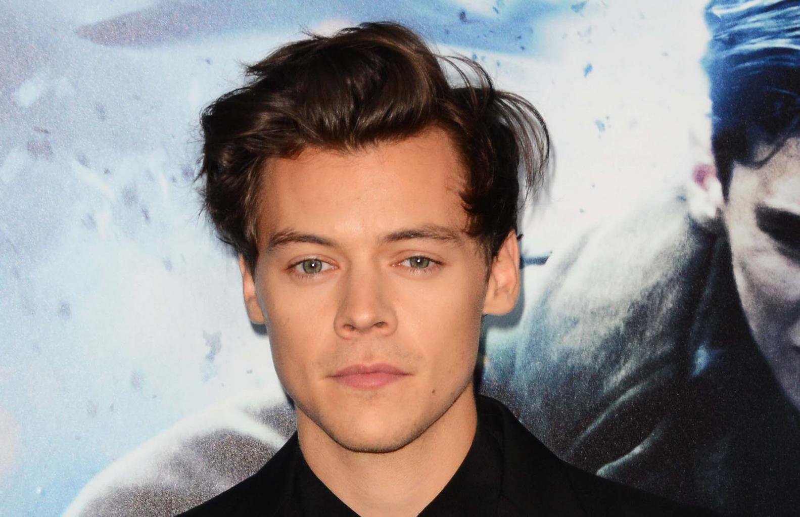 Science Confirms Harry Styles Is Handsome (But Not As Handsome As George Clooney)