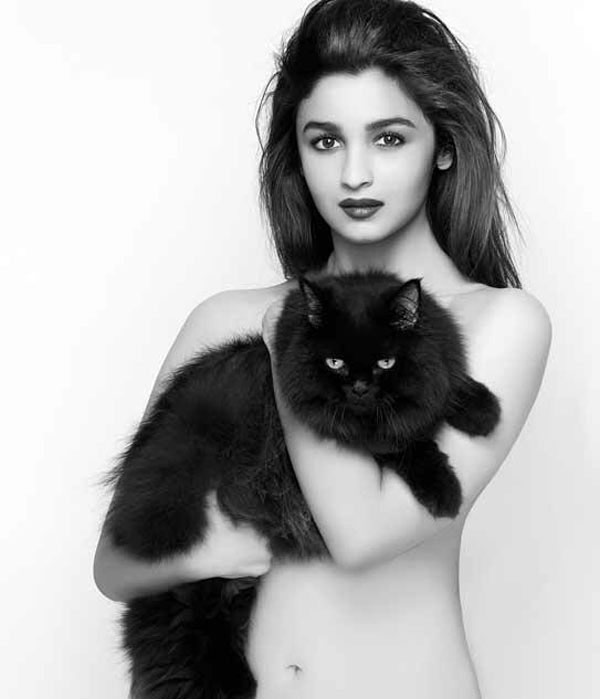 When Alia Bhatt, Disha Patani, Esha Gupta broke the internet with their topless pics