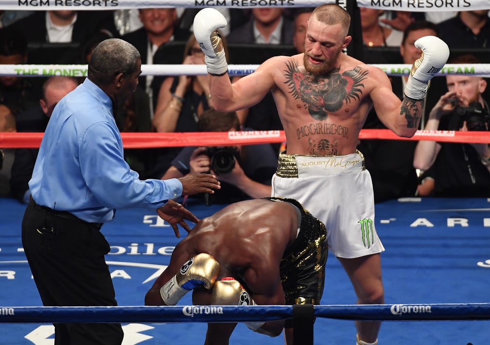 Floyd Mayweather beats Conor McGregor: how the fight unfolded in pictures Floyd Mayweather beats Conor McGregor: how the fight unfolded in pictures